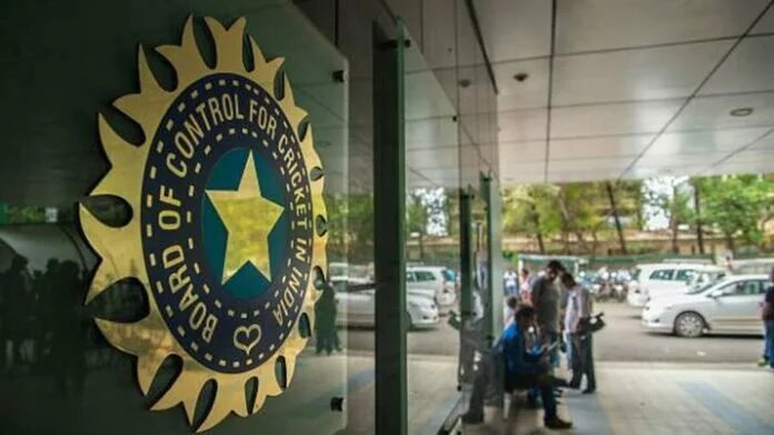 BCCI ने IPL के दूसरे क्वालीफायर और फाइनल के लिये स्टेट यूनिट के अधिकारियों को भेजा न्यौता