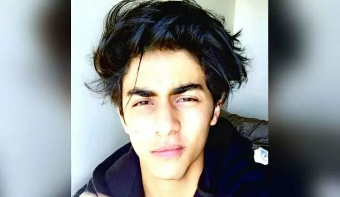 Aryan Khan Bail Live Updates: आर्यन खान जेल से रिहा, शाहरुख खान संग गाड़ी में बैठकर 'मन्नत' रवाना 