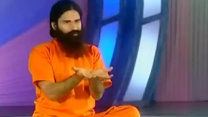 Baba Ramdev से जानिए- लकवे की समस्या दूर करने के लिए कौन सा योग करें? | योग यात्रा