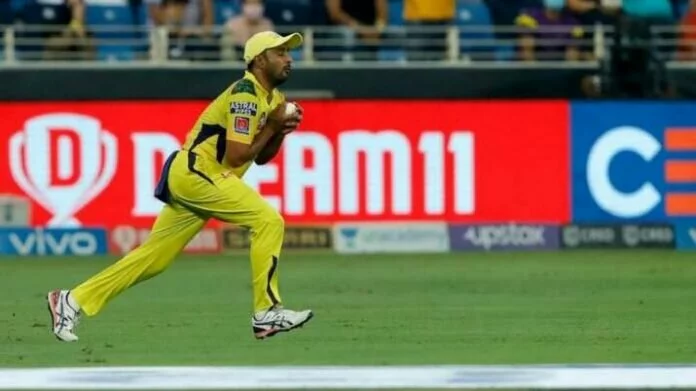 IPL 2021 Final: रायडू के कैच लपकने के बावजूद गिल को नहीं दिया आउट, फैंस का फूटा गुस्सा