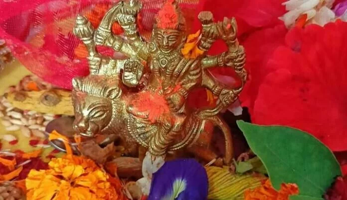 Navratri Maha Ashtami 2021: महाष्टमी पर करें ये खास उपाय, बिजनेस में बढ़ोत्तरी के साथ बनी रहेगी सुख-समृद्धि