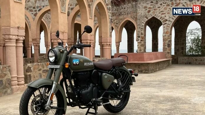 Royal Enfield की बिक्री 44 फीसदी घटी, सितंबर 2021 में बेचीं 33529 मोटरसाइकिल