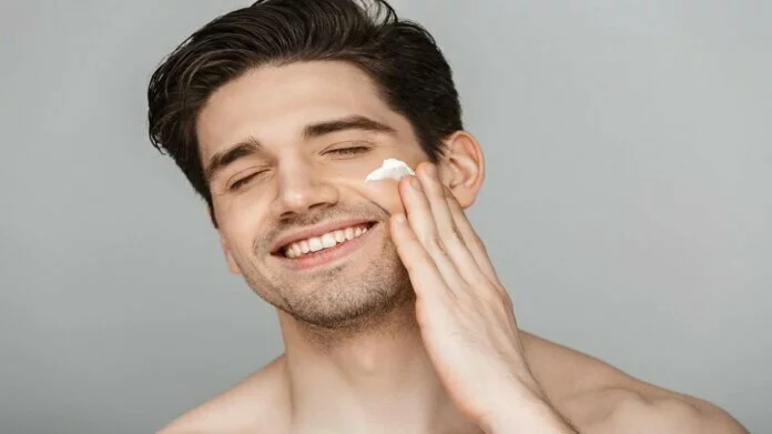 Skin Care for Men: पुरुषों के चेहरे को आकर्षक बनाएंगे ये खास उपाय, सिर्फ एक बार आजमा कर देखें