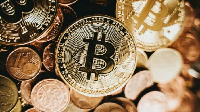 Bitcoin का लगातार गिरना जारी, Altcoins को हो रहा है फायदा