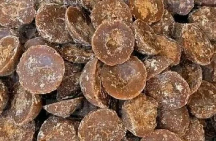 Palm Jaggery Benefits: ताड़ के गुड़ के फायदे जानकर हो जाएंगे हैरान