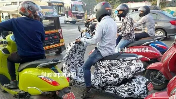 Bajaj ला रही है नया इलेक्ट्रिक स्कूटर, सामने आई फोटो