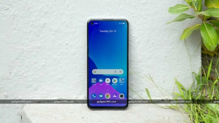 Realme Pro+ 65W फास्ट चार्जिंग के साथ आ सकता है, Realme 9i में मिल सकती है 4,880mAh बैटरी!