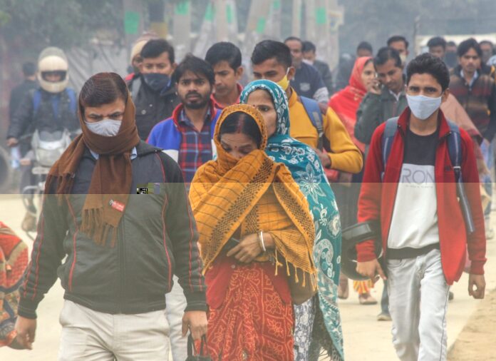 अगर है ये लक्षण तो न करें अनदेखा, आपको हो सकता है 'ओमिक्रोन', हल्के में ना लें सर्दी-जुकाम