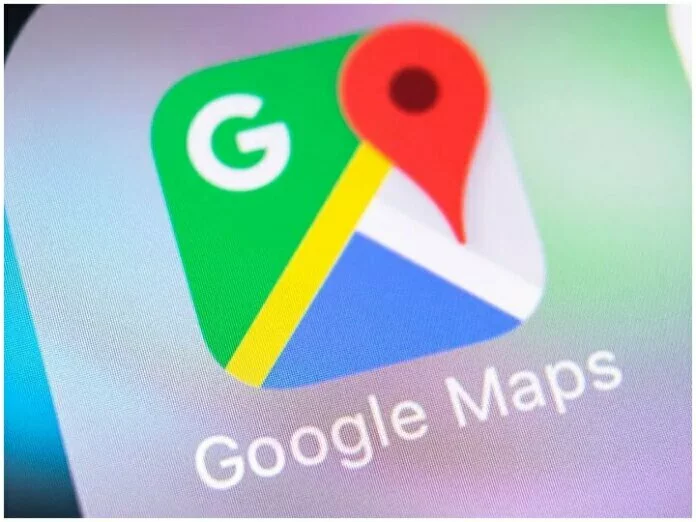 Google Map ने इस शख्स को पहले भटकाया, फिर पेड़ पर कार चलाने को कहा