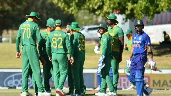 IND vs SA 2nd ODI: दूसरे वनडे में बिना खाता खाले आउट हुए कोहली, बनाया ये अनचाहा रिकॉर्ड